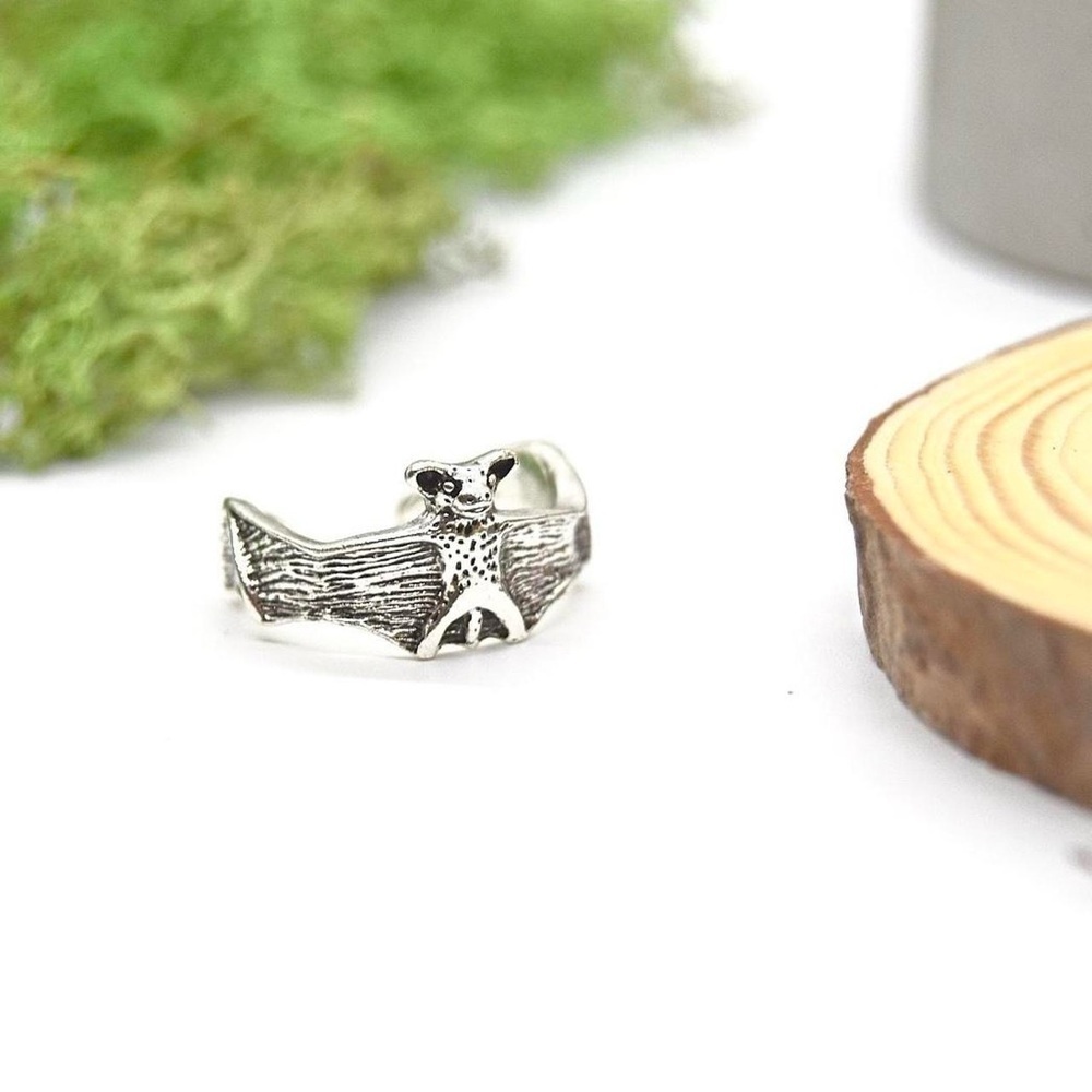 Gothic Bat Ring - Picture 5 of 5